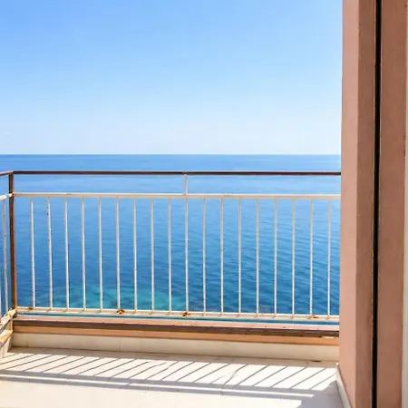 Monoazzurro I Sea View And Wi-fi דירה *
